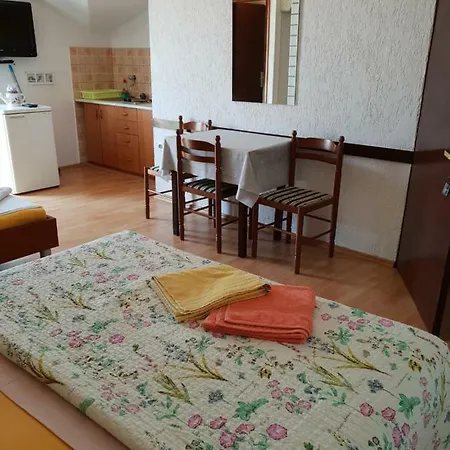Sirovica Appartement Čunski