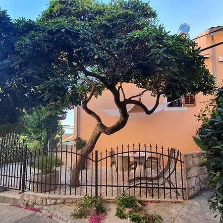 Apartment Sirovica *